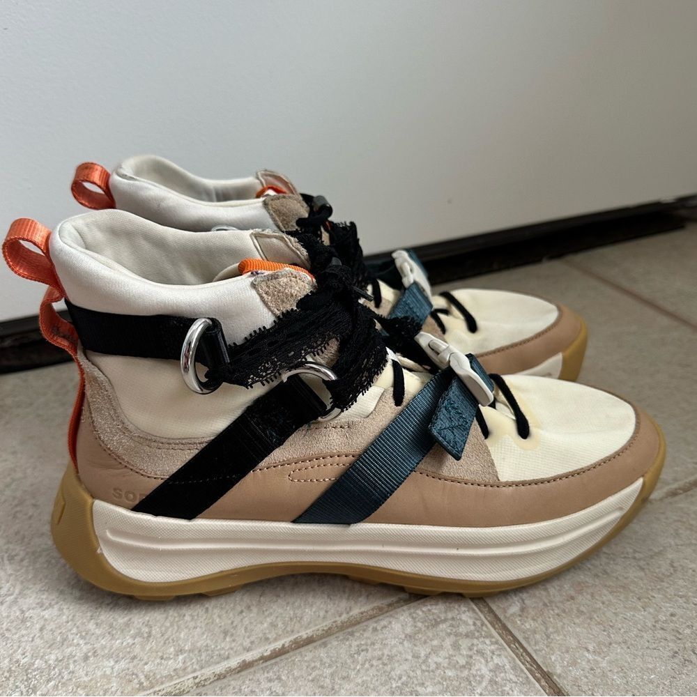 Sorel Womens Size 10 ONA 503 EQ Ceramic Chalk Mid Sneakers Boots Shoes‎ Buckles